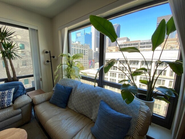 Foto del edificio - 130 N Garland Ct