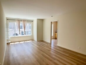 Building Photo - 1600 Larkin St