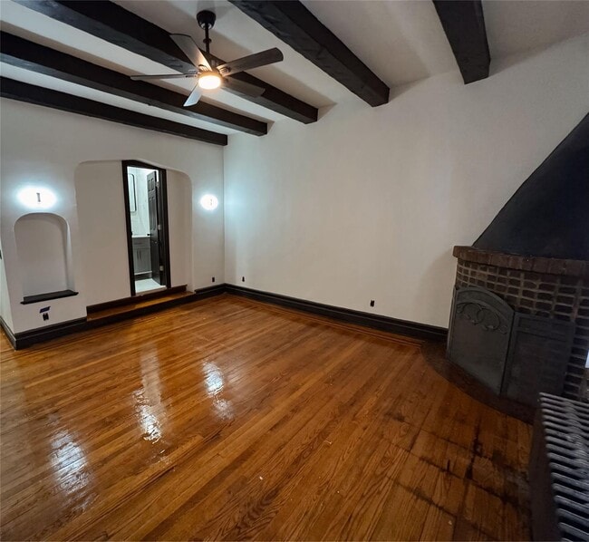 Building Photo - 115-52 205th St