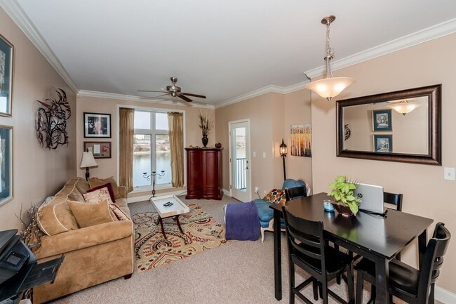 Photo - River Towne Condominium Unit 503 - Large condo for rent  3 bedrooms/2 baths.  $2400/month
