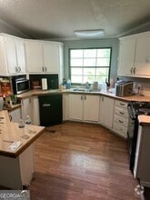 Building Photo - 54 Red Oak Run