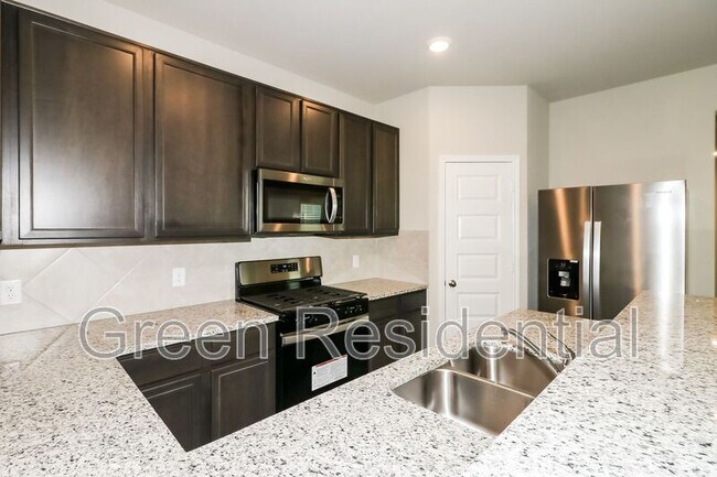 Foto del edificio - 5107 Shelby Katherine Dr