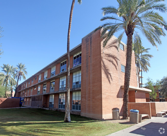 Foto del edificio - Hayden Hall