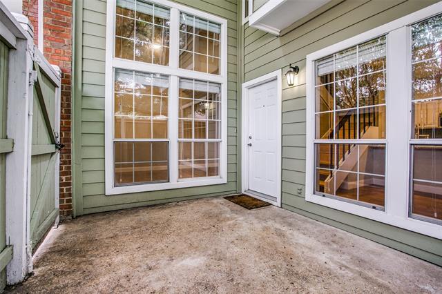 Foto del edificio - 6220 Bentwood Trail