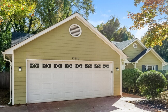 Building Photo - 13514 O'Malley Dr