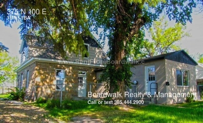 Building Photo - 375 E 100 N