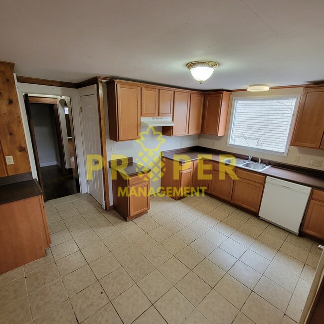 Foto del edificio - 1023-1025 Redfern Ave
