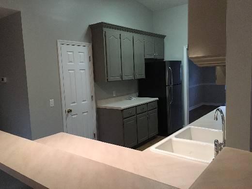Building Photo - Four bedroom/2.5 bath home on cul-de-sec