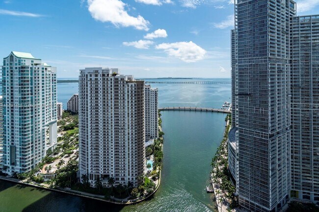 Foto del edificio - 300 Biscayne Blvd Way