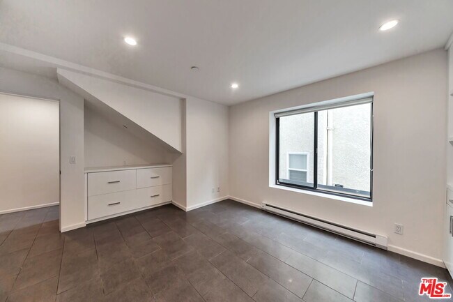 Foto del edificio - 1824 Redondo Blvd