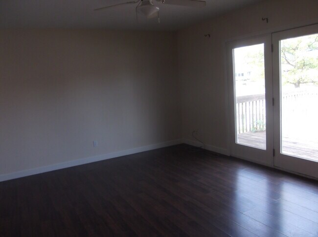 Foto del edificio - 3210 Old Warson Rd