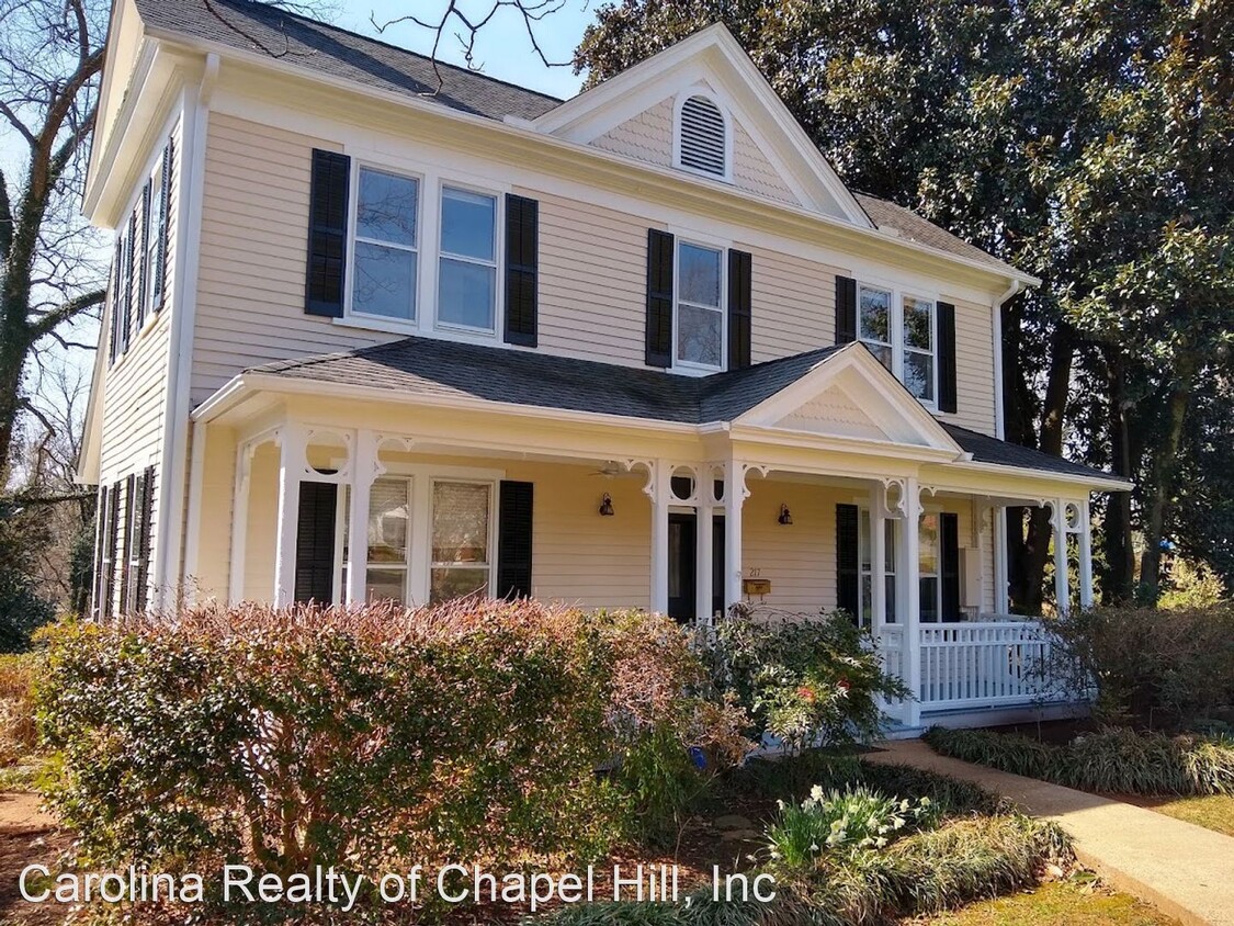 Primary Photo - 4 br, 3 bath House - 217 W. Tryon Street