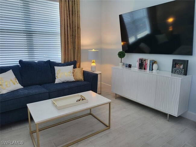 Foto del edificio - 8770 Calypso Ct