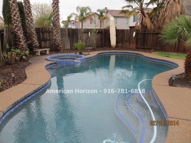 Building Photo - LEASED--Elk Grove 3 bedroom home with a Pool