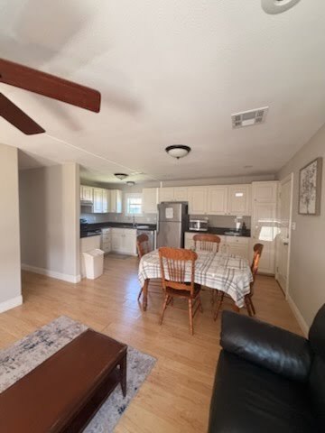 Foto del edificio - 2436 Salmon St