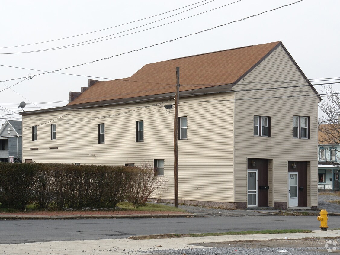 Primary Photo - 611 5th St