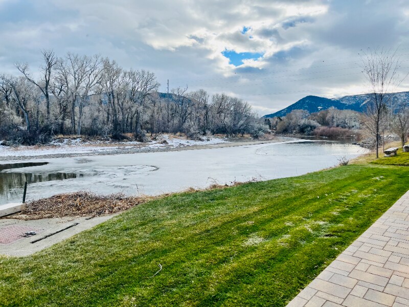 1011 River Dr Unit 4002, Livingston, MT 59047 Room for Rent in Livingston, MT