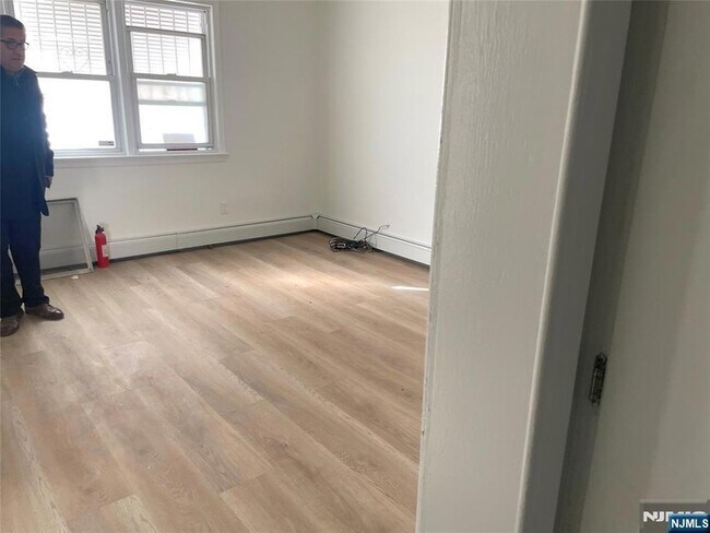 Foto del edificio - 345 Sussex St