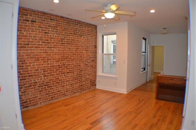 Building Photo - 4608 30th Ave