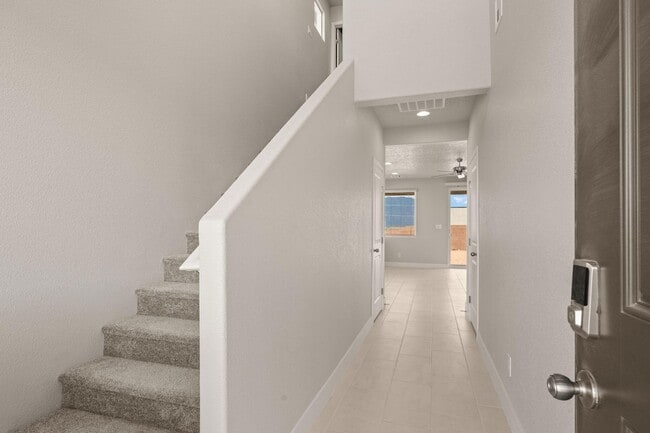 Foto del edificio - 6696 Zachary Rd NE