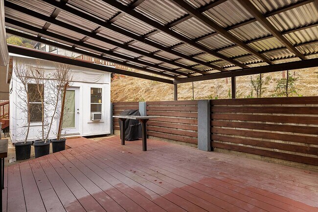 Building Photo - 5317 Atlas St
