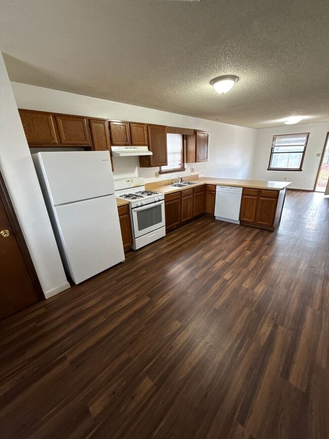 Foto del edificio - 805 E N St