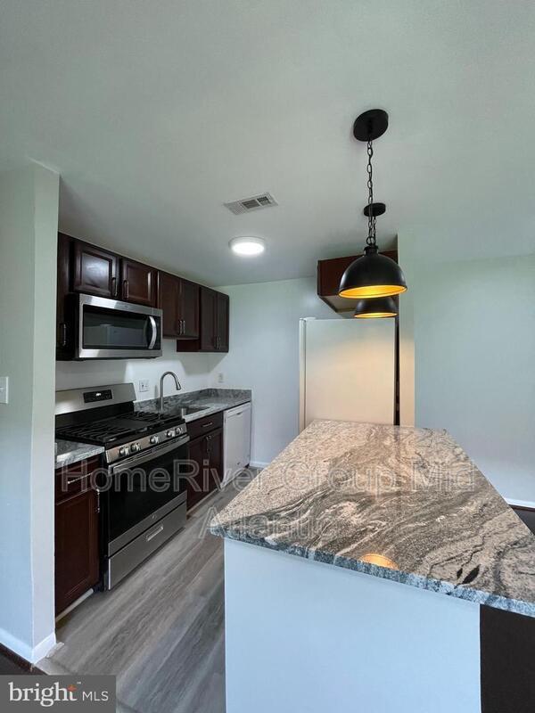 Foto del edificio - 7604 Savannah St