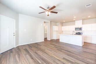 Building Photo - 103 Pk Pl Cir