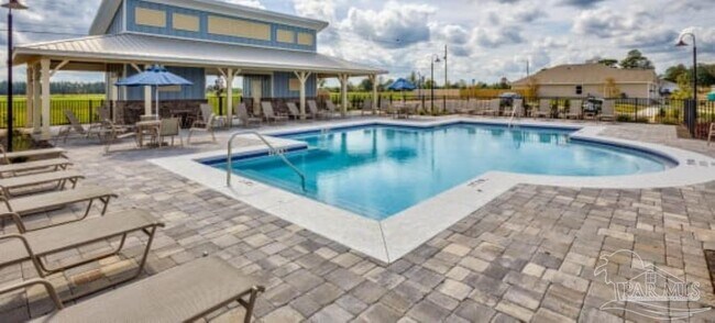 Foto del edificio - 9973 Reece Ave