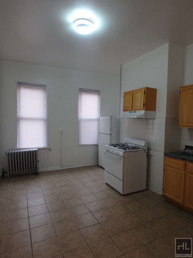 Building Photo - 1220 Saint Marks Ave