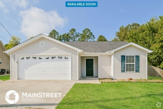 Building Photo - 5051 Cattail Ln