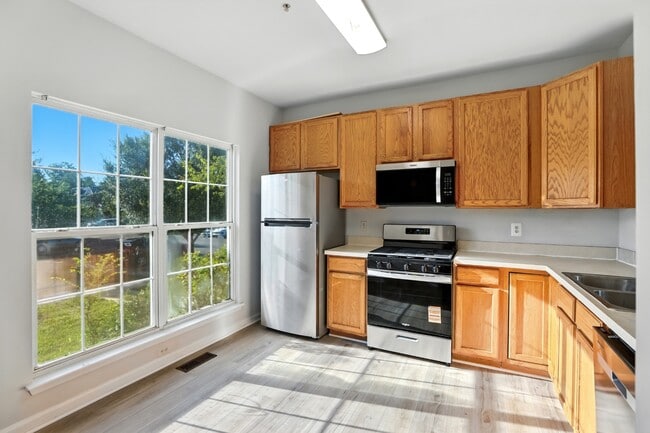 Building Photo - 15403 Gideon Gilpin St