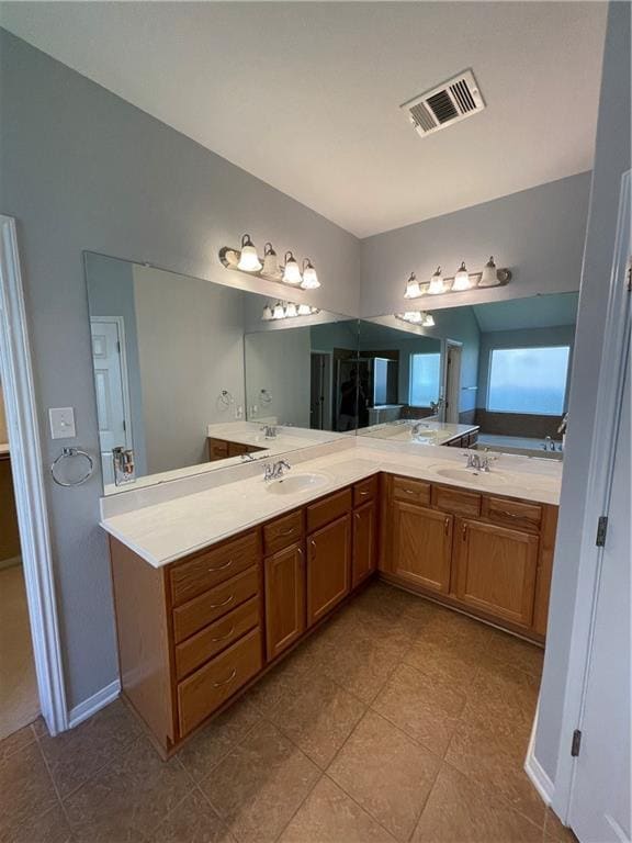 Building Photo - 501 King Eider Ln