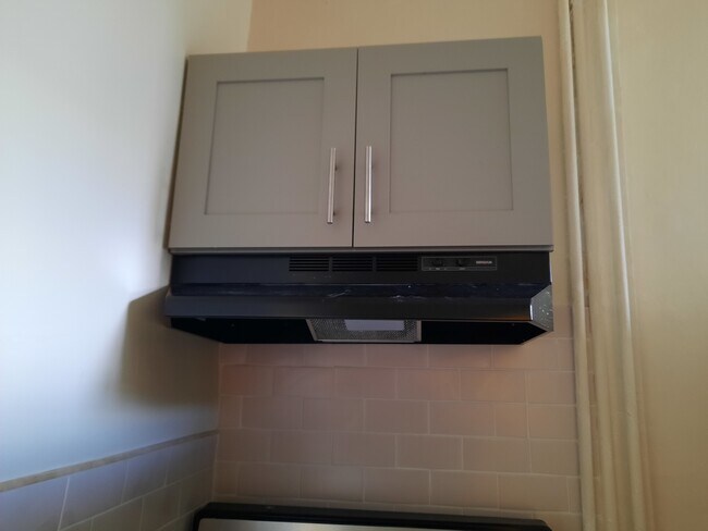 Stovetop - 23 Cortlandt St
