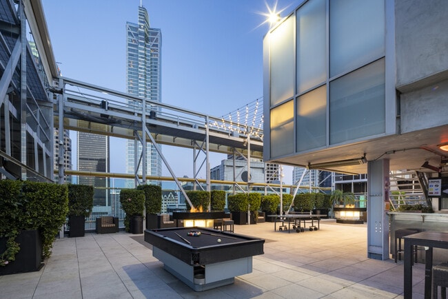 Foto del edificio - TENTEN WILSHIRE