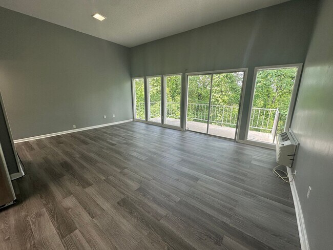 Building Photo - 4232 Aquarius Dr
