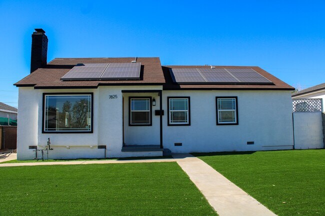 Foto del edificio - 7825 Saint Clair Ave