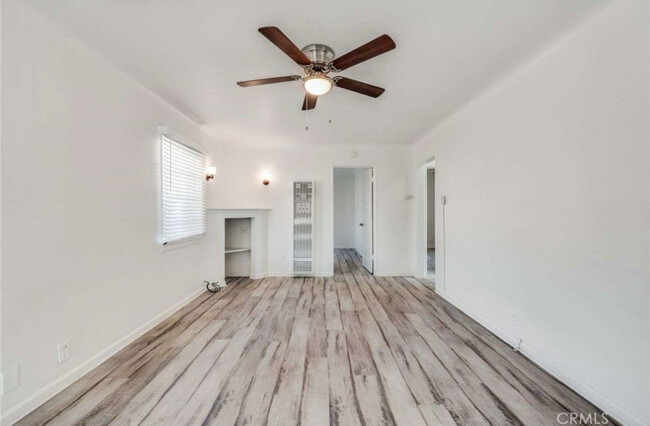 Foto del edificio - 2841 E 65th St