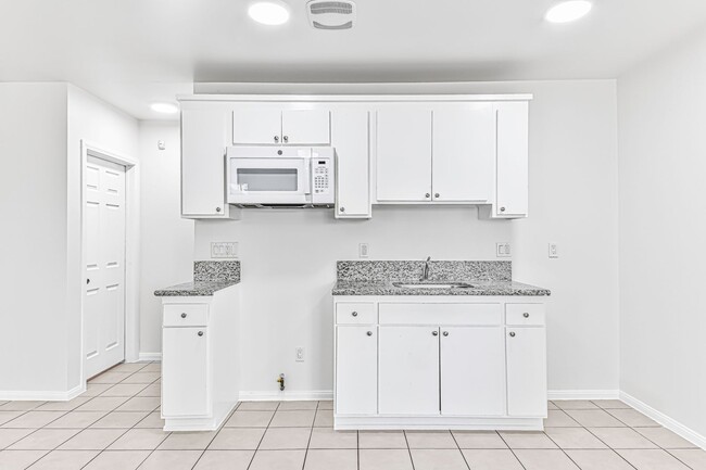 Building Photo - 319 Hermosa Ave