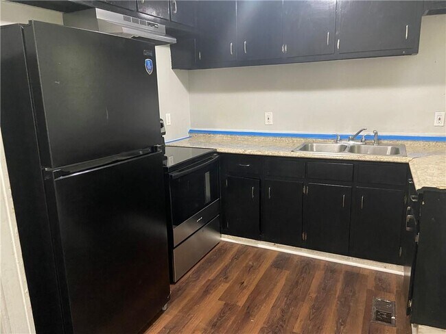 Foto del edificio - 3066 Waters Rd SW