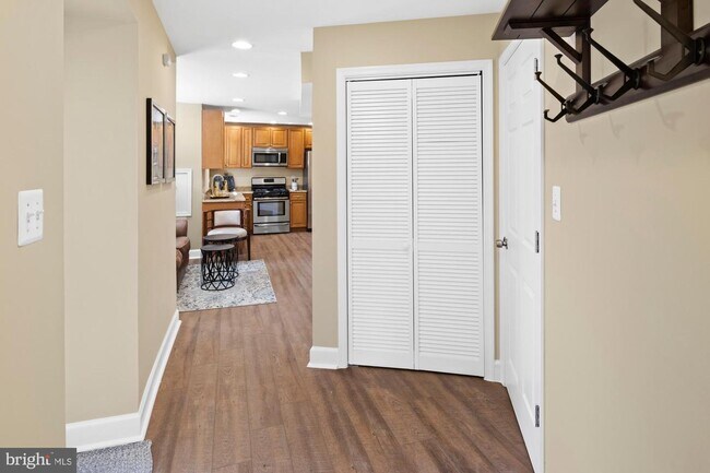 Hall view - 616 M St NE
