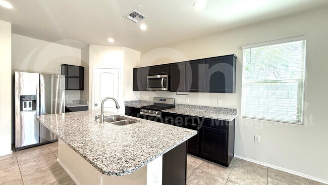Foto del edificio - 30827 W Flower St