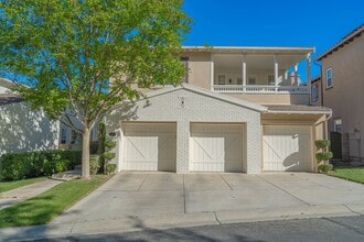 Building Photo - 24903 Ironwood Dr