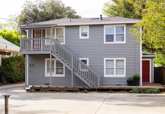 Building Photo - Charming Downtown 1-Bed Near Chico State – Utilities Included