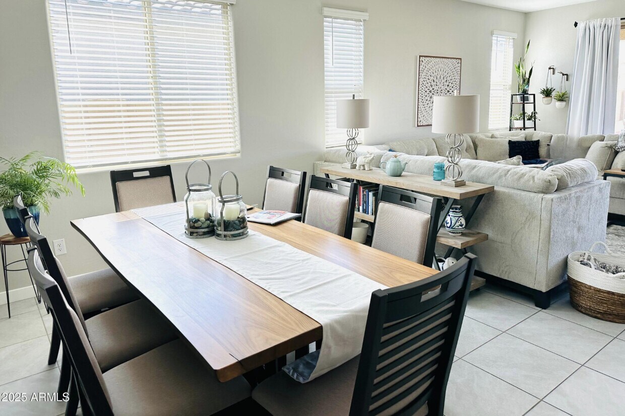 Foto del edificio - 18038 N Bell Pointe Blvd