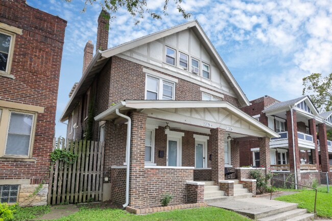 Foto del edificio - 1378 N 4th St
