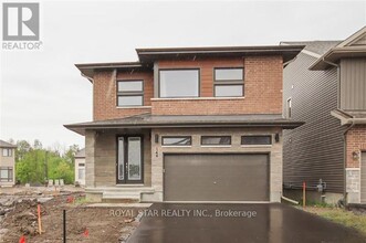 Building Photo - 146 Minikan St