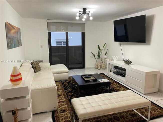 Foto del edificio - 1621 Collins Ave
