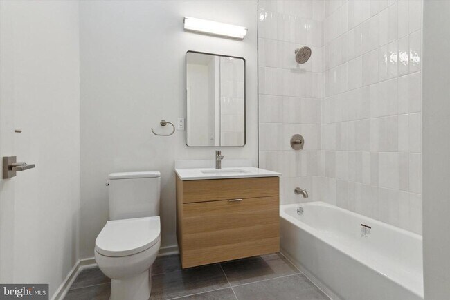 Foto del edificio - 245 N 12th St