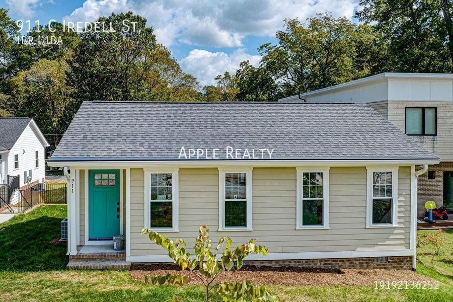 Photo - 911 C Iredell St.